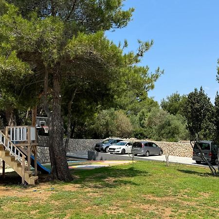 Apartments Laura Mali Lošinj Esterno foto
