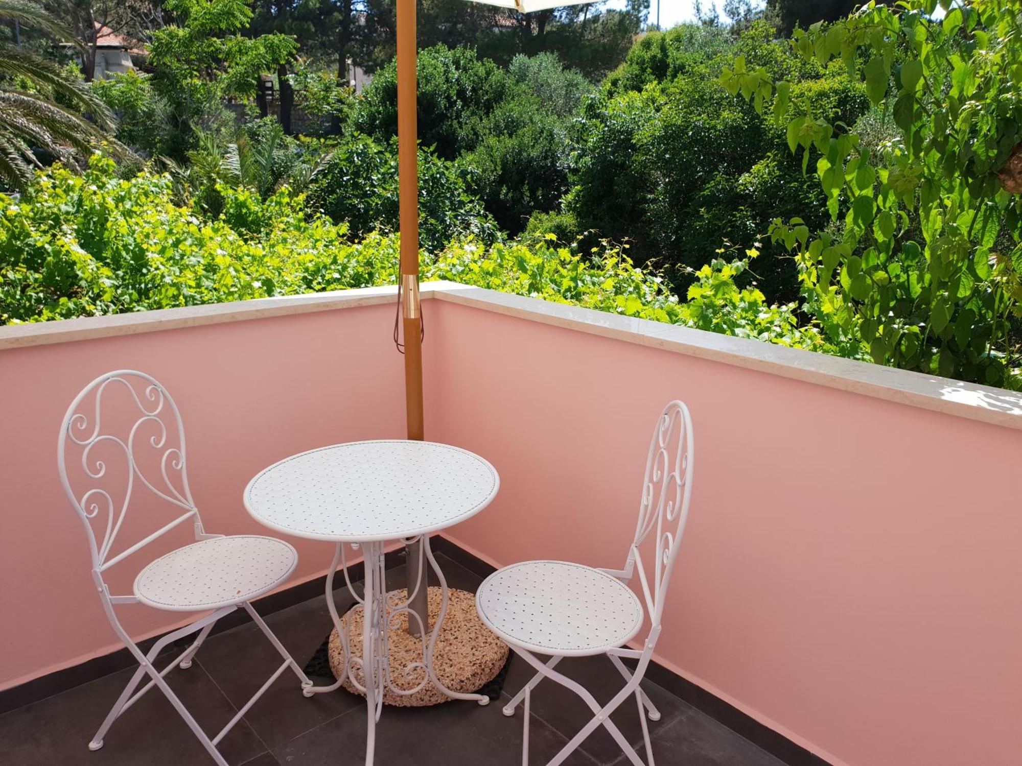 Apartments Laura Mali Lošinj Esterno foto