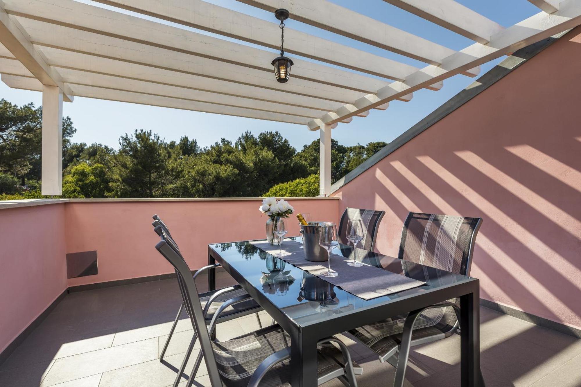 Apartments Laura Mali Lošinj Esterno foto