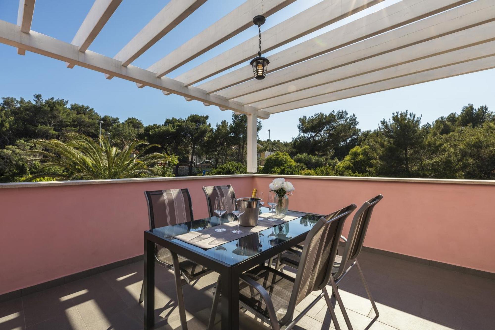 Apartments Laura Mali Lošinj Esterno foto